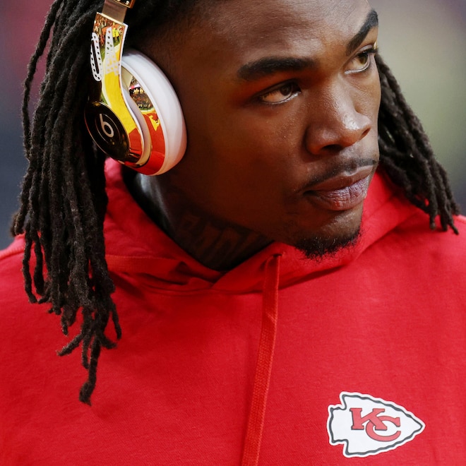 Kansas City Chiefs' Rashee Rice Turns Himself In to Police After Crash Kansas City Chiefs' Rashee Rice Turns Himself In to Police After Crash
